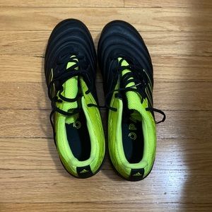 Never worn before. Leather is premium. Perfect for the soccer players.